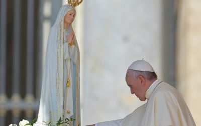 Reza el Rosario con el Papa Francisco por el final del COVID19 el 30 de mayo a las 17:30 horas