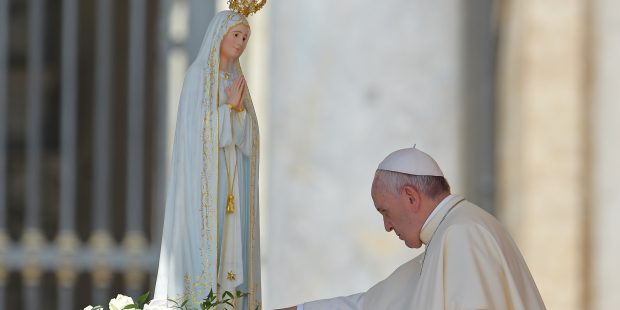 Reza el Rosario con el Papa Francisco por el final del COVID19 el 30 de mayo a las 17:30 horas