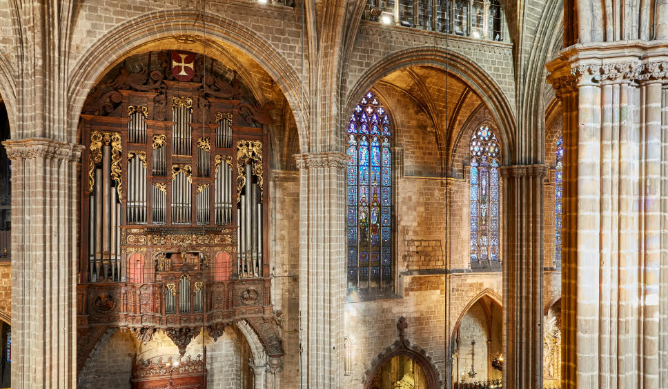 Asistencia al concierto de órgano en la Catedral de Barcelona