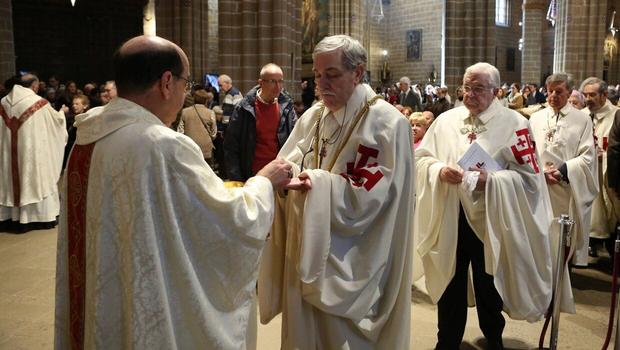 Asistencia a la ordenación y toma de posesión del nuevo Arzobispo de Pamplona